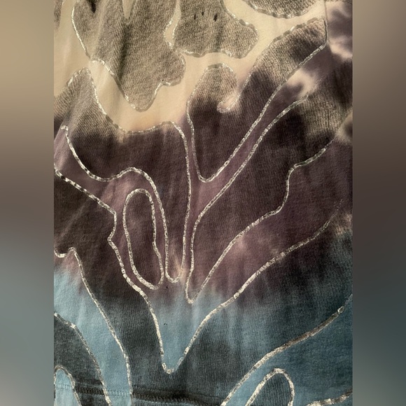 Sugar and Rox Distressed Striped T-Shirt - Picture 4 of 5